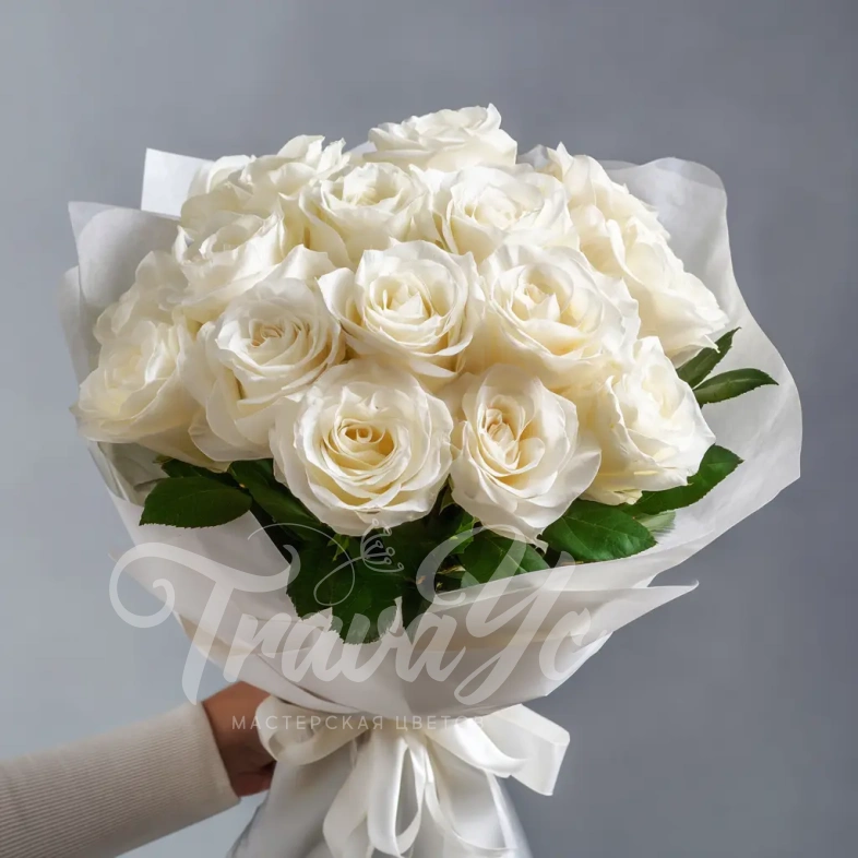 Белые розы &laquo;Молочная нежность&raquo;