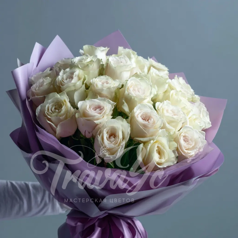 Белые розы &laquo;Нежность вечера&raquo;