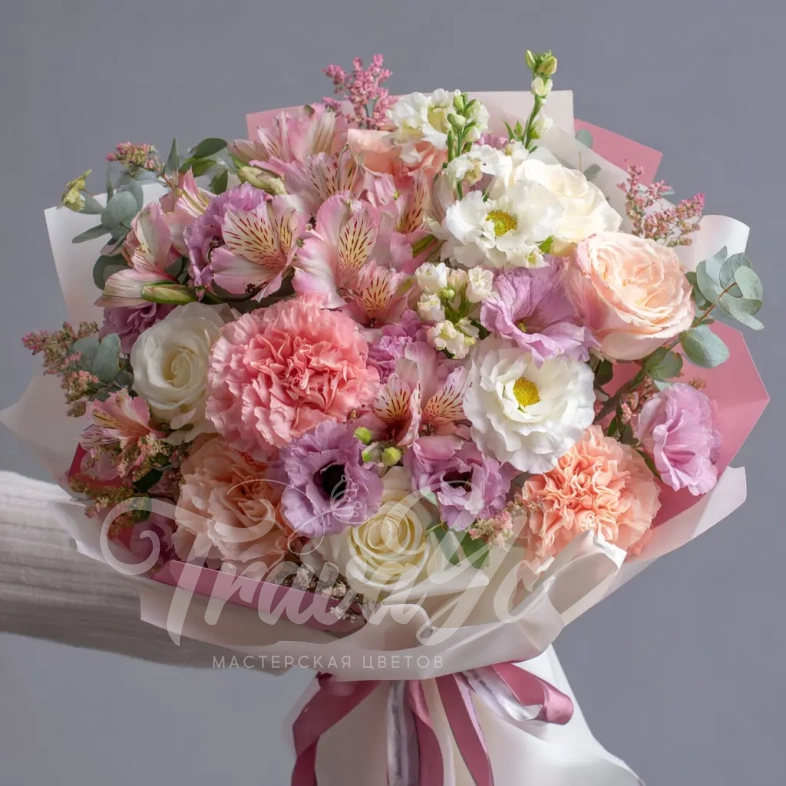 Букет с альстромериями &laquo;Калейдоскоп чувств&raquo;