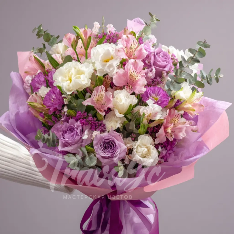 Букет с альстромериями &laquo;Яркий комплимент&raquo;