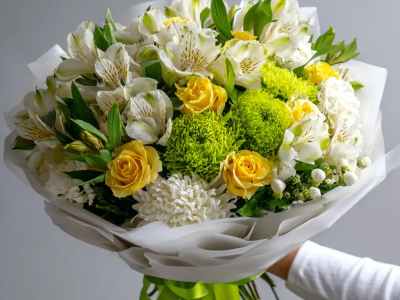 Букет с альстромериями «Мелодия лета»