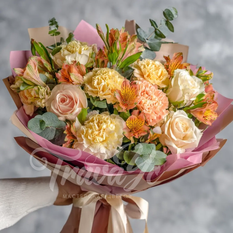 Букет с гвоздиками &laquo;Солнечный закат&raquo;