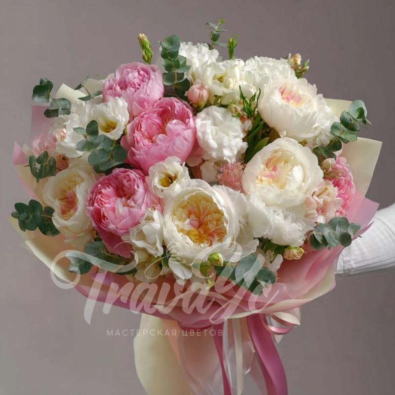 Букет с пионами &laquo;Зефирная фантазия&raquo;