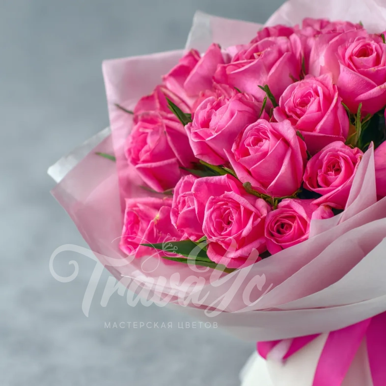 15 розовых кенийских роз