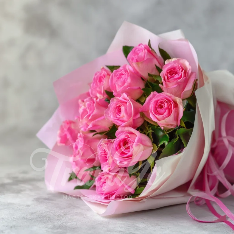 15 розовых кенийских роз