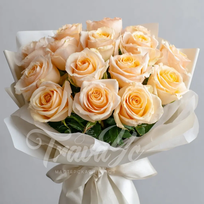 15 персиковых эквадорских роз