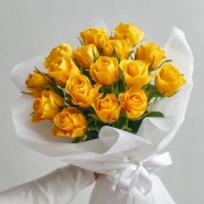 15 желтых кенийских роз 40 см 0