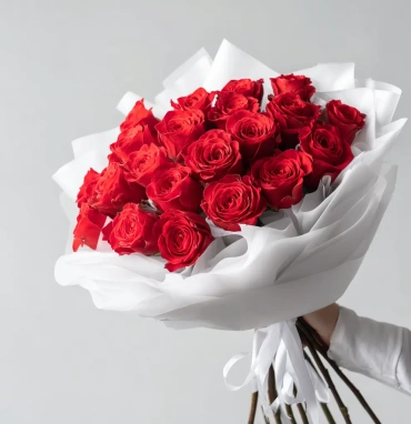 Красные розы «Пламя любви»